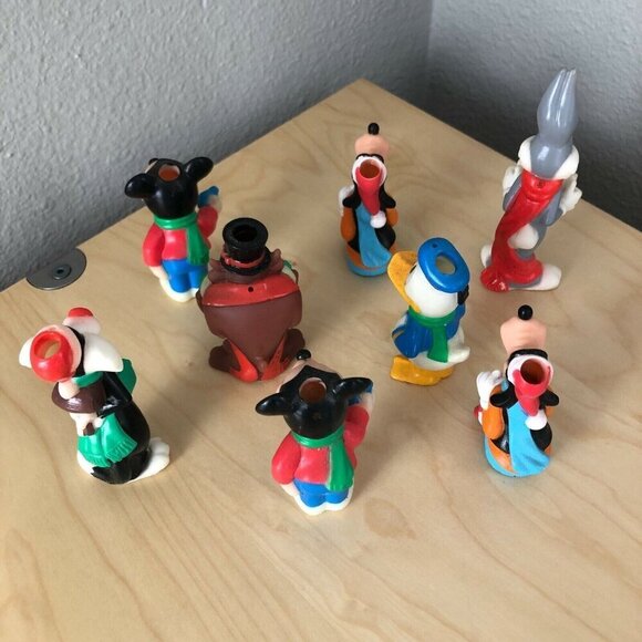 VTG Disney Christmas Light Covers Set of 8 - Mickey Goofy Taz Donald Buggs Vestr - Picture 7 of 7